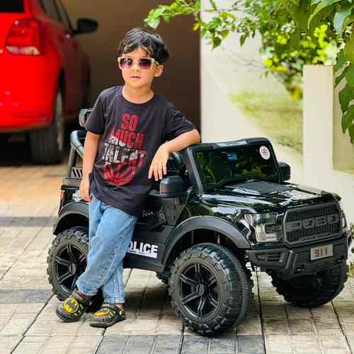 Toy jeep b 8 pobo