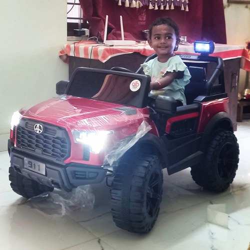 Toy jeep b 8 toyota